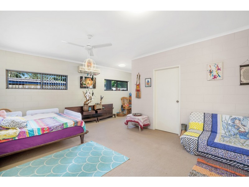 6 Cayley Street, Trinity Beach QLD 4879