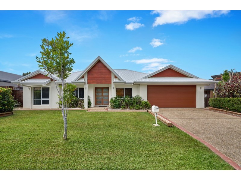 9 Ashwood Circuit, Smithfield QLD 4878