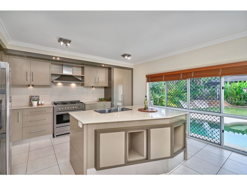 9 Ashwood Circuit, Smithfield QLD 4878