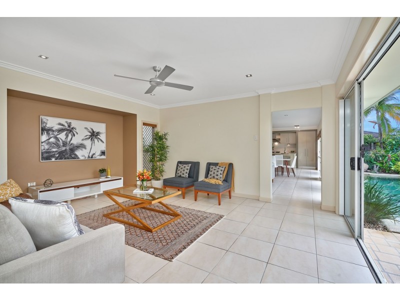 9 Ashwood Circuit, Smithfield QLD 4878