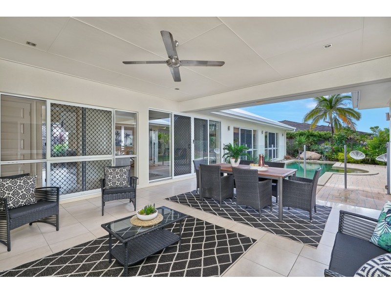 9 Ashwood Circuit, Smithfield QLD 4878