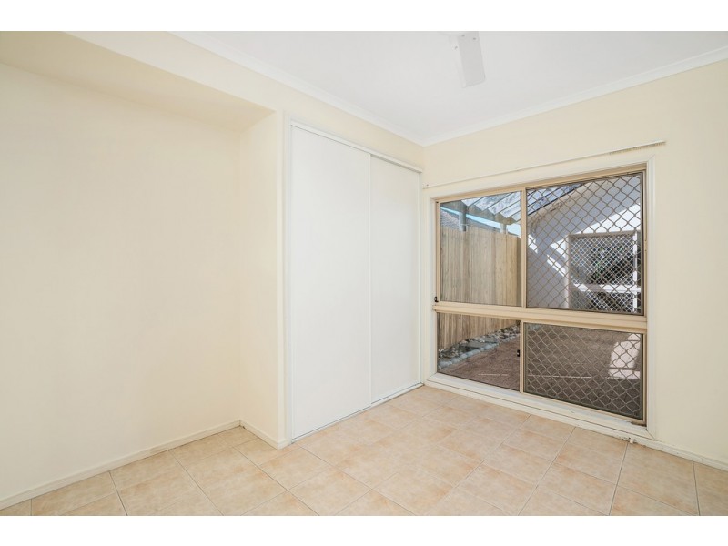 62 Silky Oak Court, Mooroobool QLD 4870