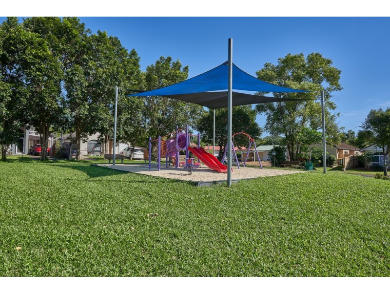 62 Silky Oak Court, Mooroobool QLD 4870