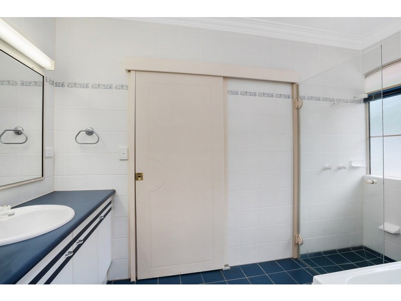 34 Gouldian Street, Bayview Heights QLD 4868