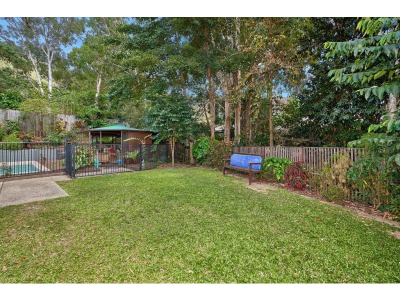 39 Aurelia Road, Palm Cove QLD 4879