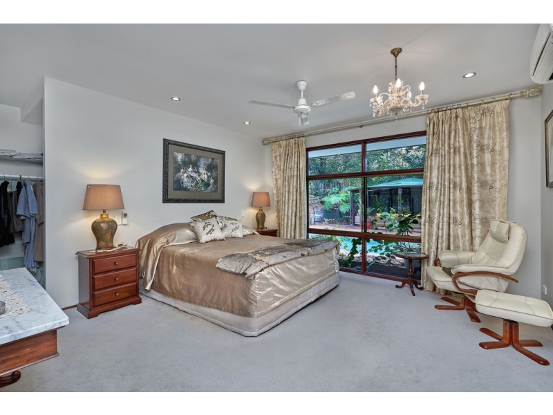 39 Aurelia Road, Palm Cove QLD 4879