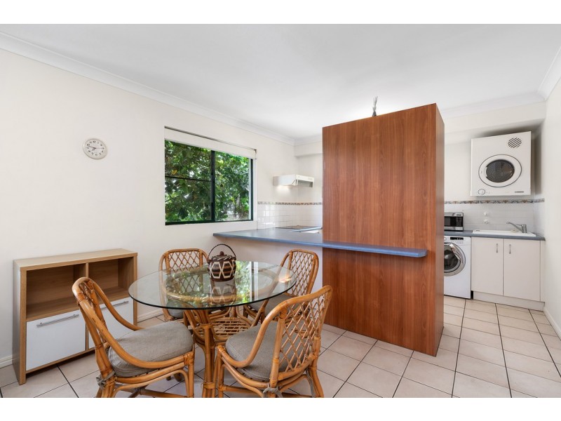 306/186-188 McLeod Street, Cairns North QLD 4870