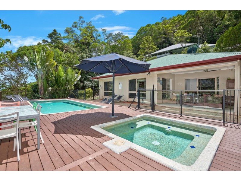 70 Fairley Street, Redlynch QLD 4870