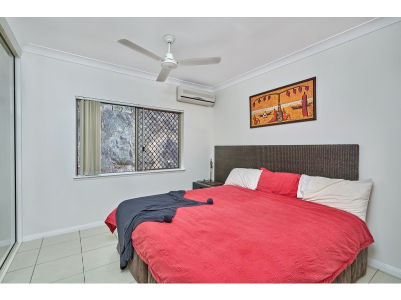 70 Fairley Street, Redlynch QLD 4870