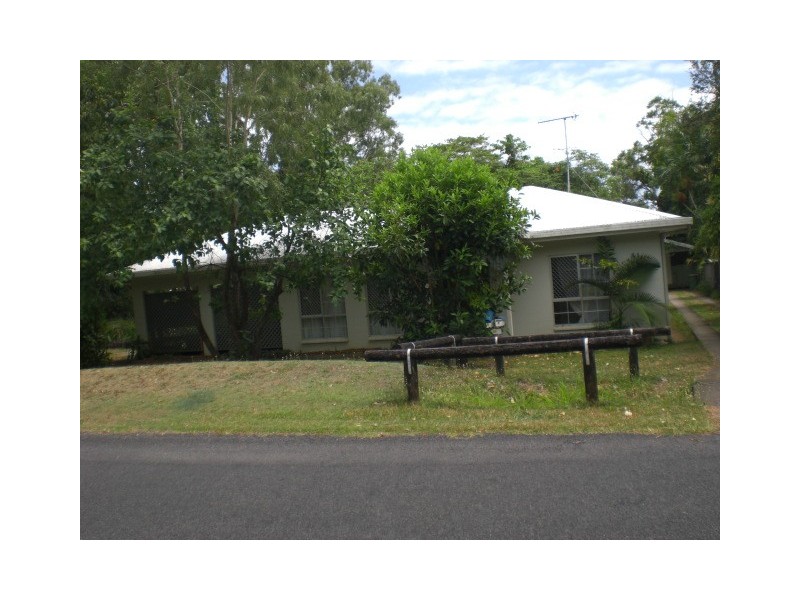 Stratford QLD 4870