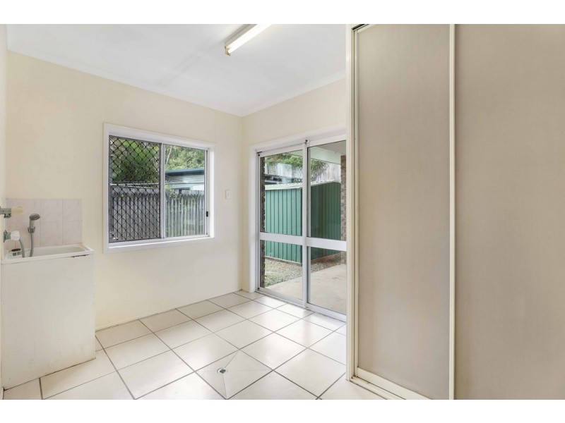 187 Harvey Road, Redlynch QLD 4870