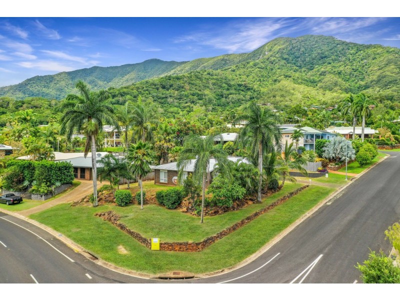 187 Harvey Road, Redlynch QLD 4870