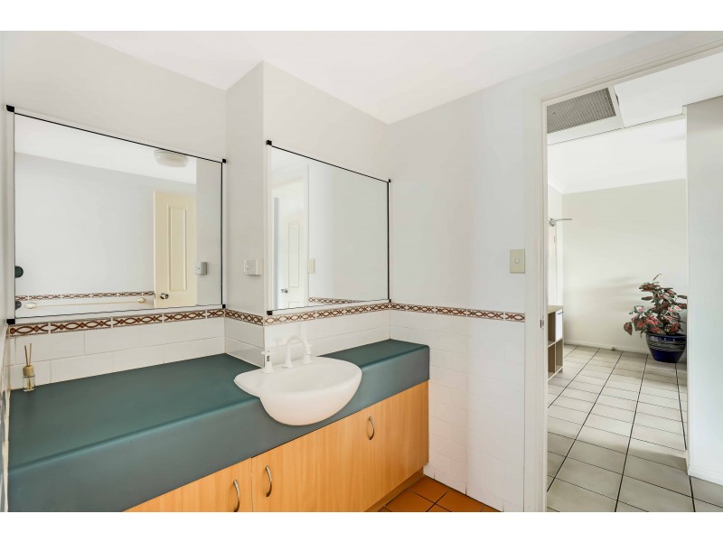 Cairns North QLD 4870