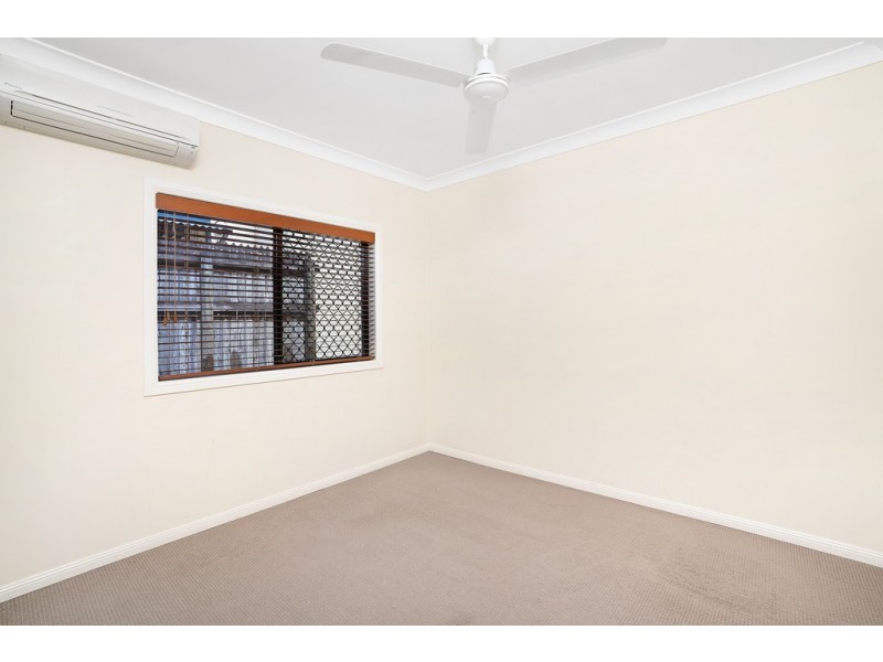 45 Chesterfield Close, Brinsmead QLD 4870