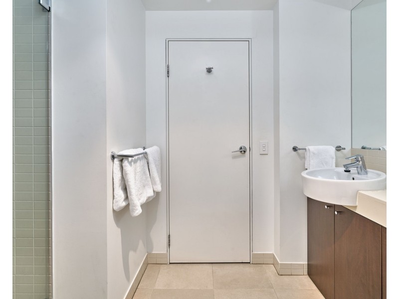 214/1 Marlin Parade, Cairns City QLD 4870