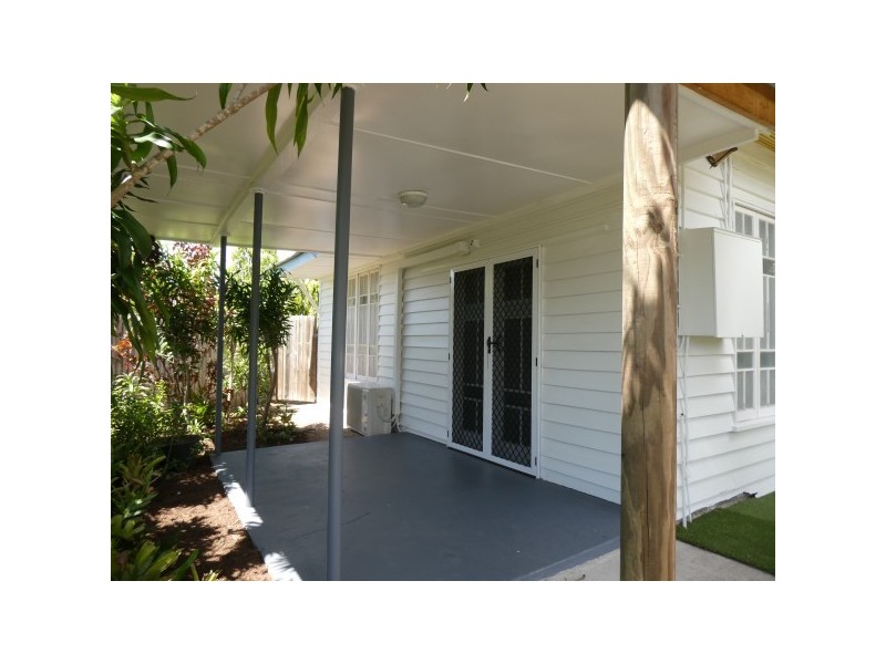 Manunda QLD 4870