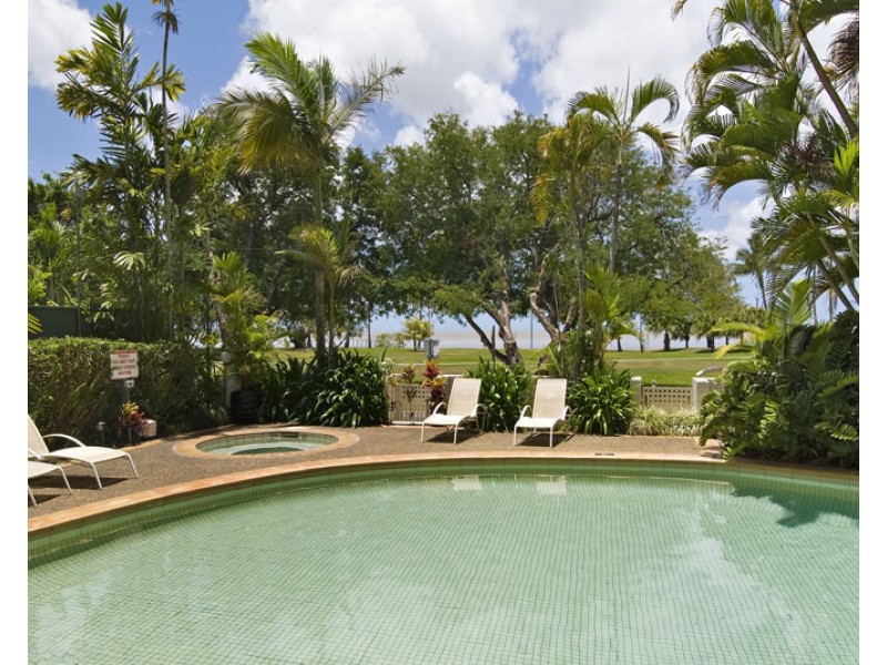 37/181 Esplanade, Cairns North QLD 4870
