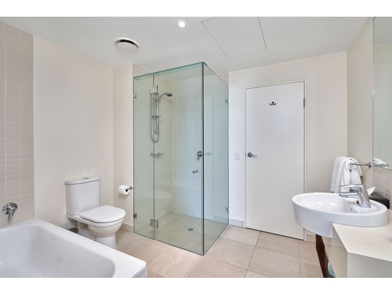 211-212/1 Marlin Parade, Cairns City QLD 4870