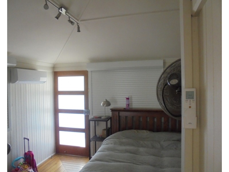 19 Rowe Street, Earlville QLD 4870