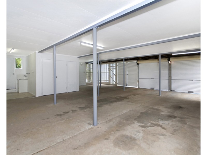 20 Granite Close, Brinsmead QLD 4870