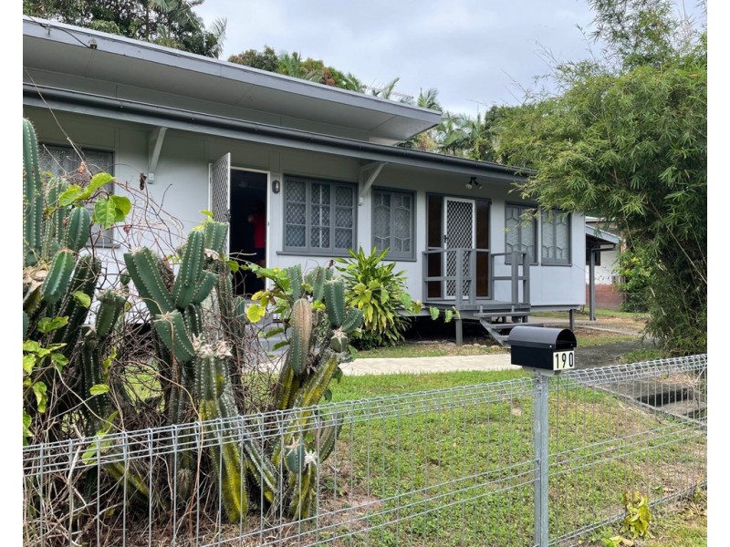 190 Pease Street, Manoora QLD 4870