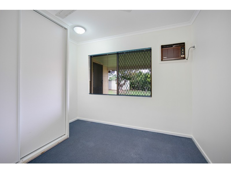 3 Jean Close, Woree QLD 4868