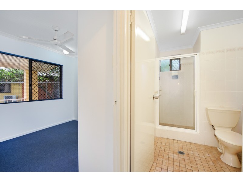 3 Jean Close, Woree QLD 4868