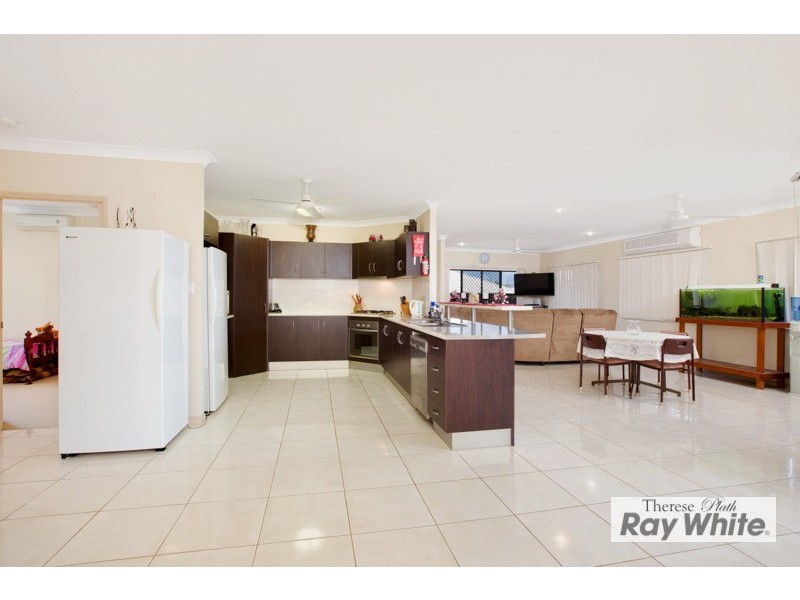 19 Savage Street, Edmonton QLD 4869