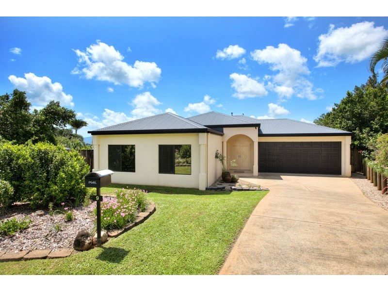 9 Barcoo Close, Bentley Park QLD 4869