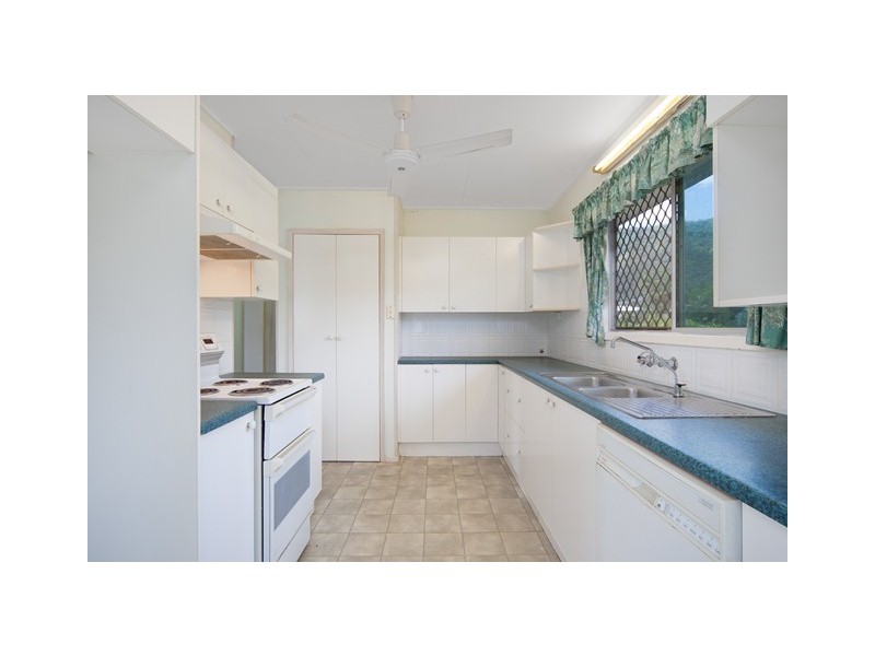 44 Amethyst Street, Bayview Heights QLD 4868