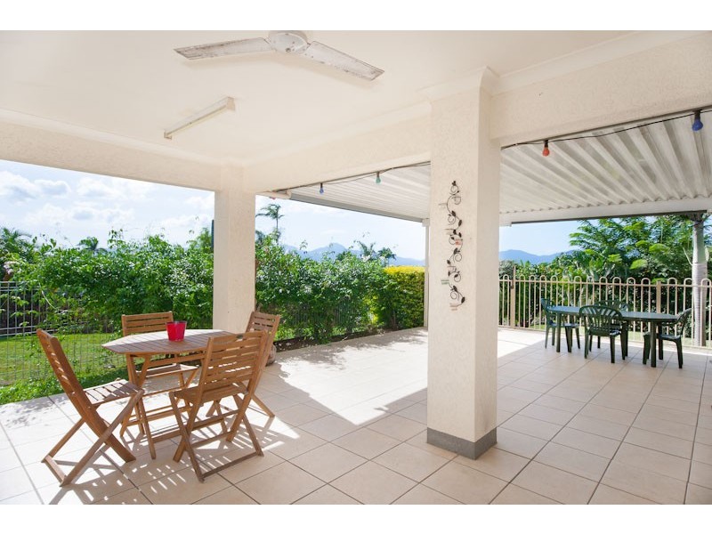 6 Barcoo Close, Bentley Park QLD 4869