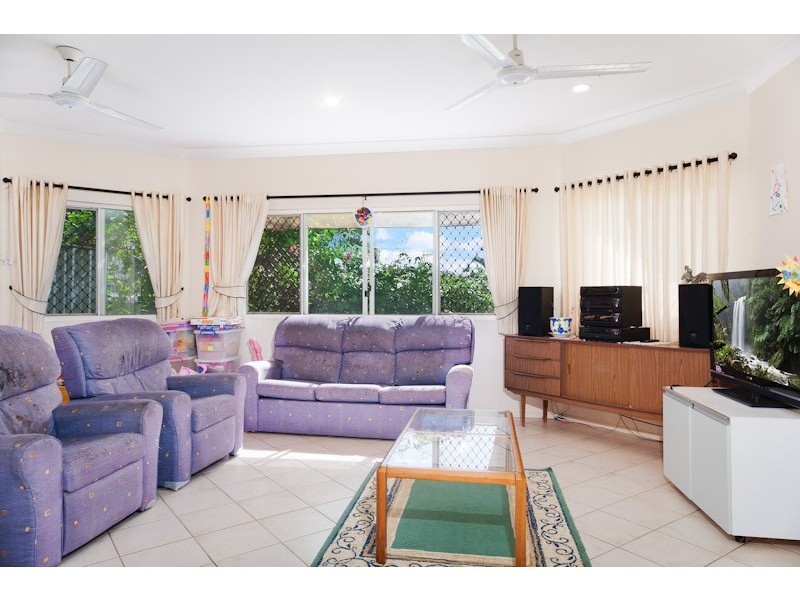 6 Barcoo Close, Bentley Park QLD 4869