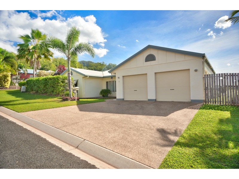 6 Barcoo Close, Bentley Park QLD 4869