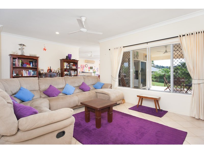 6 Barcoo Close, Bentley Park QLD 4869