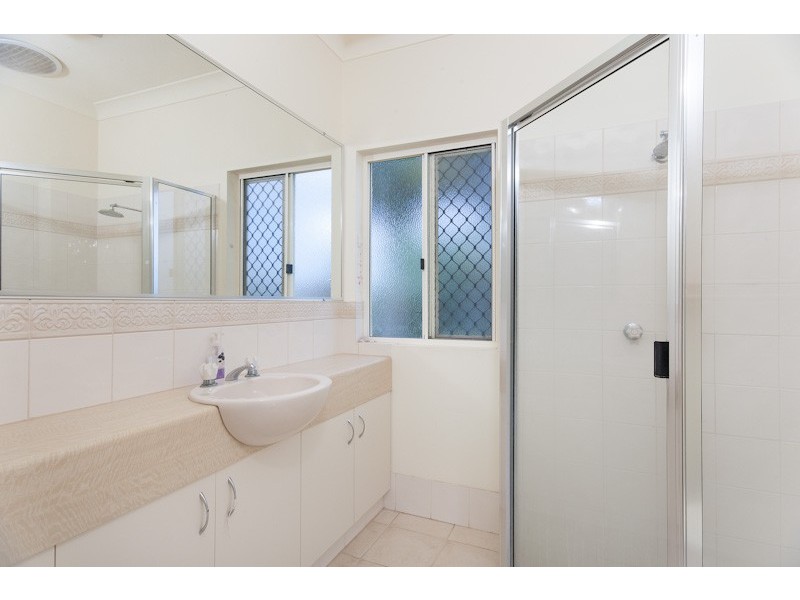 6 Barcoo Close, Bentley Park QLD 4869