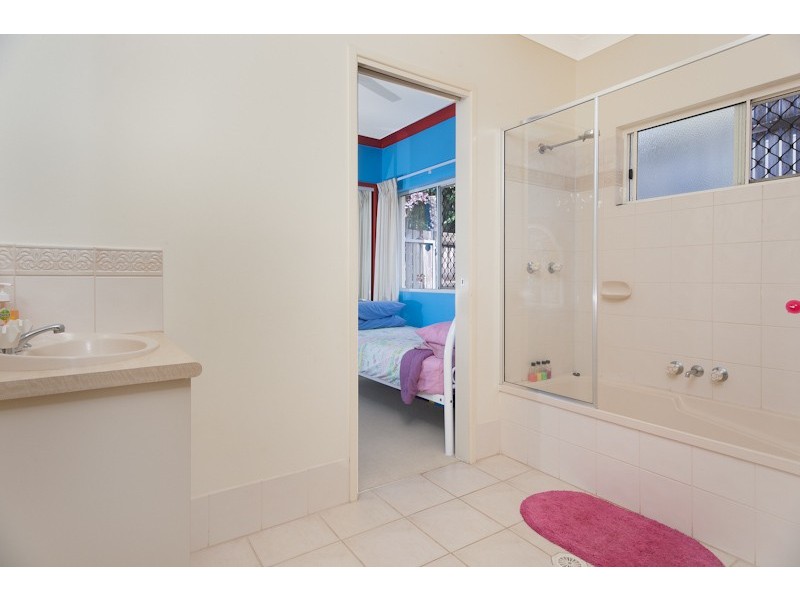 6 Barcoo Close, Bentley Park QLD 4869