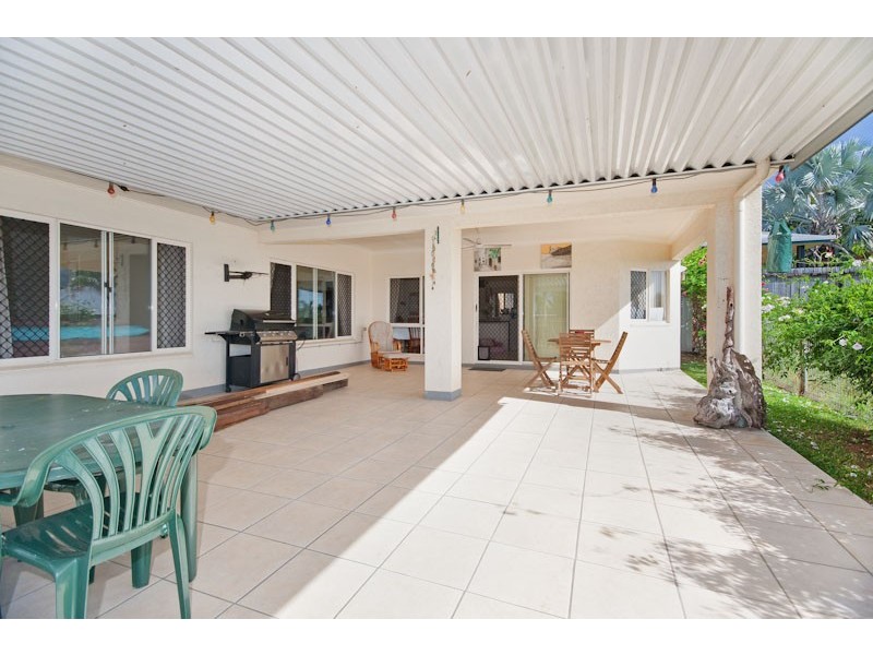6 Barcoo Close, Bentley Park QLD 4869