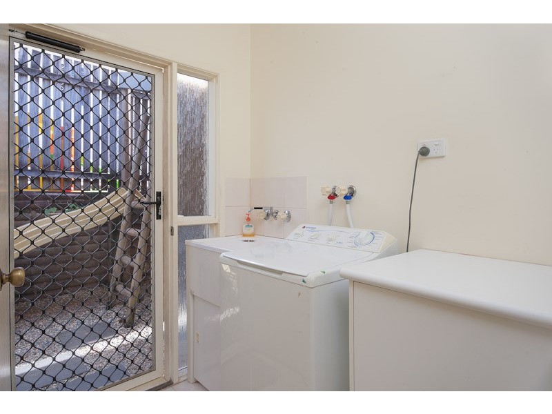 6 Barcoo Close, Bentley Park QLD 4869