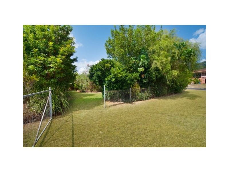 25 Amethyst Street, Bayview Heights QLD 4868