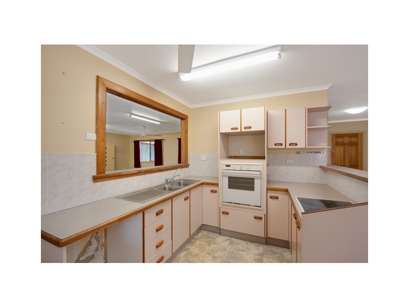 25 Amethyst Street, Bayview Heights QLD 4868