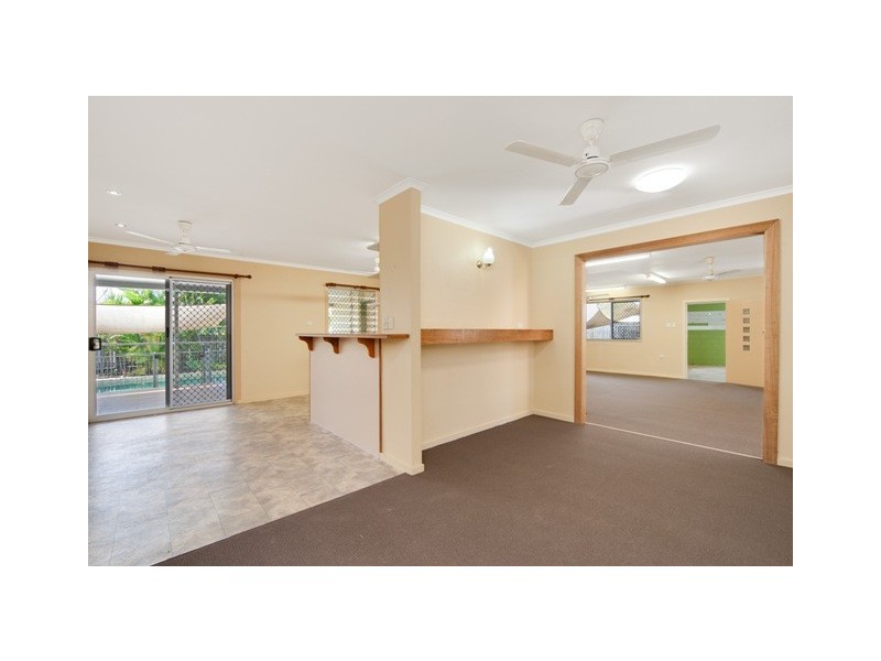 25 Amethyst Street, Bayview Heights QLD 4868