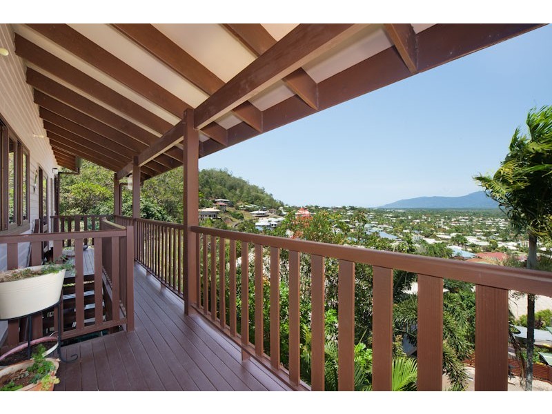 22 Jumna Close, Bentley Park QLD 4869