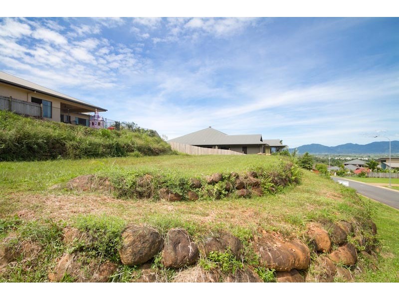 42 Mayflower Street, Mount Sheridan QLD 4868