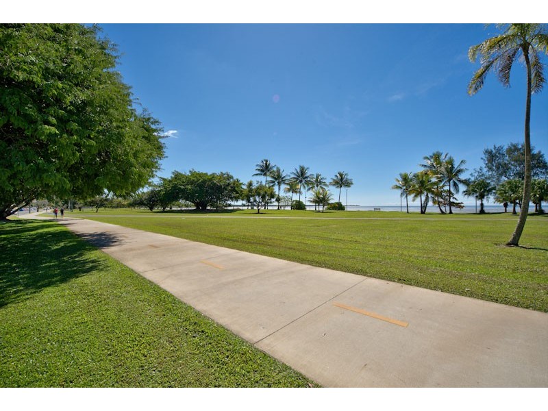 5/181 Esplanade, Cairns North QLD 4870