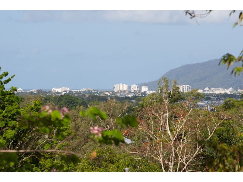 5 Bauhinia Avenue, Earlville QLD 4870