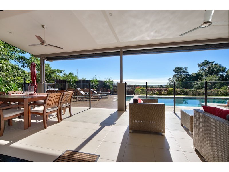 6-8 Barringtonia Close, Redlynch QLD 4870