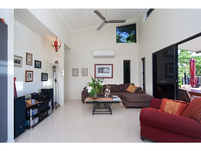 6-8 Barringtonia Close, Redlynch QLD 4870