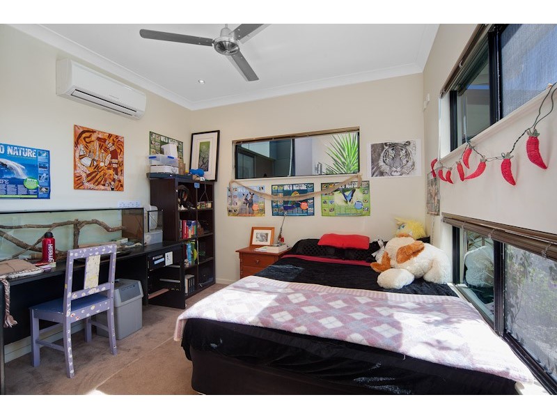 6-8 Barringtonia Close, Redlynch QLD 4870