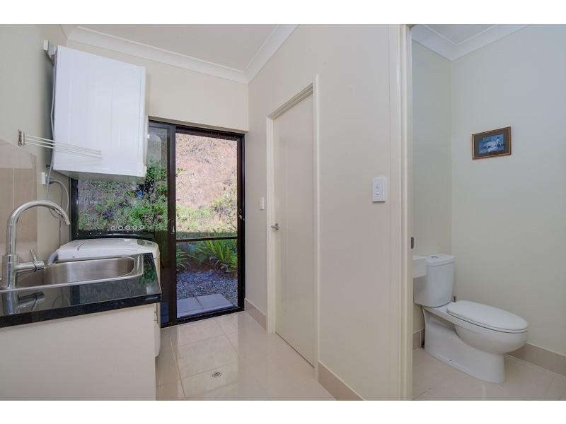6-8 Barringtonia Close, Redlynch QLD 4870
