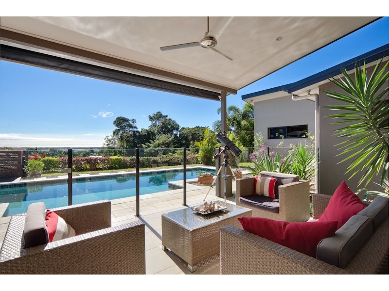 6-8 Barringtonia Close, Redlynch QLD 4870